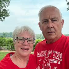 Hi! I don't know how to describe what I want properly lol but I'm looking  for someone to print words