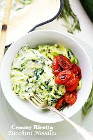 How to prepare zucchini spirals. Creamy Ricotta Zucchini Noodles Zoodles Vegetarian Dinner Recipe