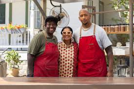 Premiering Monday, June 22nd at 9pm – “Primal BBQ” 🍖 🔥 The grills and  smokers are gone, and the brawlers must go back to basics with raw wood,  stone, and salt blocks.