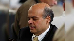 India-born Ajit Jain appointed as Berkshire Hathaway VC: Here's all you  need to know about Warren Buffett's potential successor