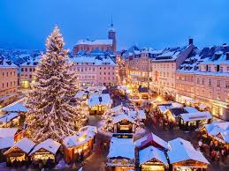 Locurile din romania unde se ascund cele mai frumoase peisaje ale naturii. 10 Af De Bedste Stjernelysende Julemarkeder I Europa Julemarked Jul Gamle Kort