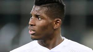 Wer lacht über welchen mist? Gladbach Spieler Breel Embolo In Erklarungsnot Wegen Corona Party