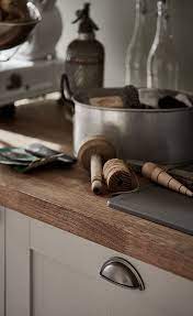 Howdens The Uk S Number 1 Trade Kitchen Supplier Kitchen Cups Cup Handles Kitchen Kitchen Cupboard Handles