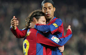 Duas vezes eleito o melhor do mundo pela fifa. Fc Barcelona La Liga Messi S Message Of Condolences After Ronaldinho Loses His Mother Marca