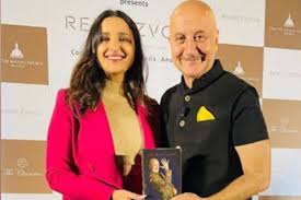 Find the perfect anupam kher stock photos and editorial news pictures from getty images. Anupam Kher Thanks Parineeti Chopra For Joining His Book Launch Dtnext In