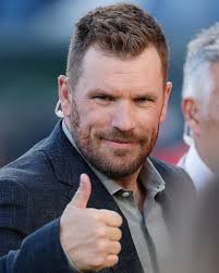 Job done! ☑️ Thumbs up from t̴h̴e̴ our Mayor of Geelong 👍🏼