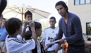 This is the national team page of hertha bsc player sami khedira. Spanien Seite 1