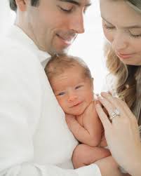 Erin Krajewski (@theemphotographycollective) • Instagram फोटोहरू र भिडियोहरू