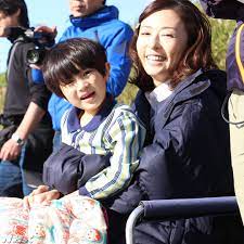 いつも鈴愛を見守っている お２人 半分青い 朝ドラ 松雪泰子 滝藤賢一 志水透哉 スワイプしてみてね 岐阜ロケ 明日あさイチのプレミアムトークに 松雪泰子さんが生出演 松雪泰子 半分 青い 松雪