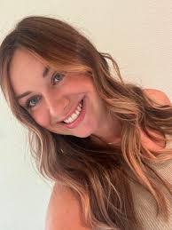 Ashley Reimer's Instagram, Twitter & Facebook