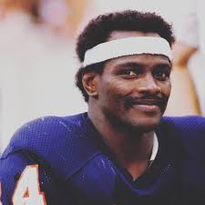 smile please. #GOAT #sweetness #NFL #Bears #instagood #chicago #walterpayton
