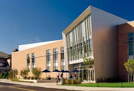 If architects are this stupid, i quit studying architecture right now. The Commons Dining Facility Design