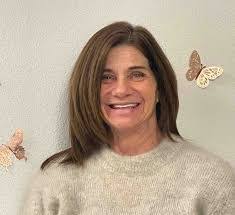 Lori Sprinkle's Instagram, Twitter & Facebook