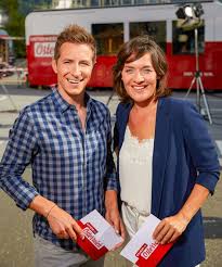 In text, bild und video. Das Moderatorenteam Stellt Sich Vor Guten Morgen Osterreich