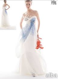 Color Accent Wedding Dresses By Yolancris The Wedding Specialists Trendy Wedding Dresses Colored Wedding Dresses Watercolor Wedding Dress