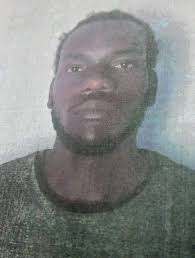 Police urge escaped prisoner to surrender