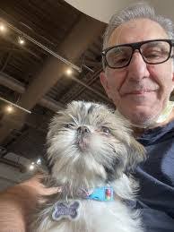 Frank Rende's Instagram, Twitter & Facebook