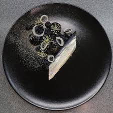 herring sepia sour cream caviar pickled onions and dill by kamil cichy tag your best plating pictures with anrichten auf dem teller franzosische kuche kaviar