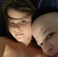 Z Jejich Slov Mrazi Selma Blair Bojuje S Vaznou Nemoci A Sveruje Se Fanouskum Na Instagramu Expres Cz