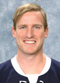 Player photos for the 2010-11 Soo Greyhounds at hockeydb.com