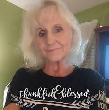 Dena Cantrell's Instagram, Twitter & Facebook