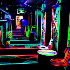 Alternative Berlin Pubcrawl Alternative Berlin Tours Underground Bar Bars And Clubs Nightclub Design