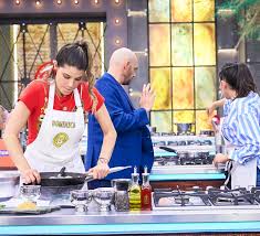 Cú tát đầu tiên trong Master Chef và nó có vị như Victoria! 🍧🥹🤍