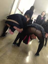 流出】JKが校内とかで撮ったおふざけ画像がちょいエロで楽しいｗｗｗ16 | ぴんくなでしこ：エロい素人画像まとめ