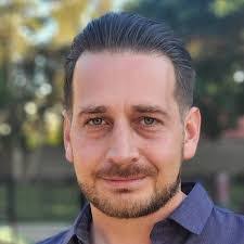 Darren Blatt's Instagram, Twitter & Facebook