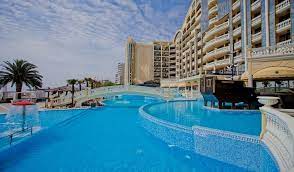 De la 1 septembrie, cand in bulgaria incepe extrasezonul, hotelierii de pe litoralul vecin au pregatit discounturi mari, mai ales la hotelurile de 4 si 5 stele care ofera si all inclusive. Hotel De 5 Stele All Inclusive In Bulgaria De La Numai 27 De Persoana Noapte All4travel