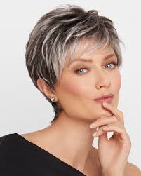 Epingle Sur Model Coupe Courte La femme de 60 ans n'est pas dans l'obligation de passer au court. epingle sur model coupe courte