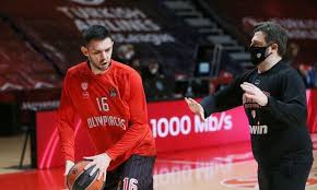 Ζωντανά, λεπτό προς λεπτό, η αναμέτρηση των πειραιωτών στην ισπανία. Olympiakos H Epistrofh Papanikolaoy Kai Oi Pagides Ths Balen8ia Sportime Gr