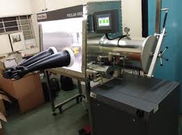 File:GB II glove box.jpg - Wikimedia Commons