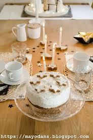 Einladung Zum Adventskaffee Mit Einer Weihnachtstorte Ohne Backen Weihnachtstorten Weihnachtlicher Kasekuchen