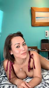 Stillsexy Granny Gigi bares her soul in stunning nude photos