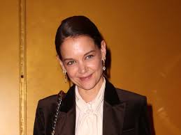 If you have good quality pics of katie holmes, you can add them to forum. Katie Holmes Loves This Dr Hauschka Mask It S 35 On Amazon Sheknows