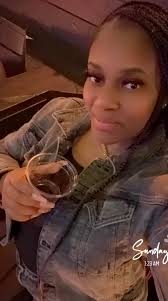 Monae (@nae2classy) • Instagram photos and videos