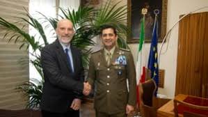 Menos principios que un hincha de fútbol. Esercito Visita Del Comandante Logisitico A Padova Il Resoconto