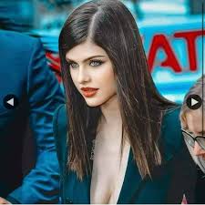 Romantische oder intime beziehungen hab ich noch nicht gehabt. Brasil Nerd Alexandra Daddario Facebook