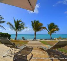 La Terrasse Et Le Lagon De La Villa De La Plage En Guadeloupe Outdoor Decor Outdoor Patio Umbrella