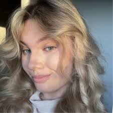 I am a graduate with first-class honours! To say I feel proud would be an  understatement. Three years of my life working up to this moment, and the  day is finally here!