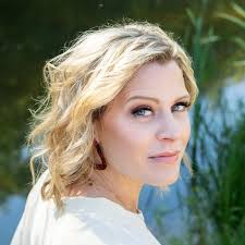 Listen to music from dina tersago like la isla bonita, instagram (live) & more. Dina Tersago Fans Photos Facebook