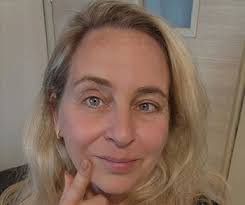 Linda Lochner's Instagram, Twitter & Facebook