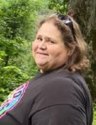 Faye Melville's Instagram, Twitter & Facebook