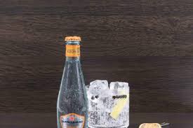 The flavors translate wonderfully to the cocktail. Bibite Sanpellegrino Mixers E Giacomo Fiume Insieme Per Tre Buonissimi Cocktail