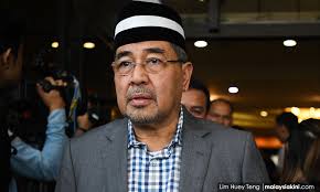 Umum letak jawatan menteri besar kedah serta merta (bahagian 2) sejarah latar belakang wang emas pulau nangka terkini : Malaysiakini Blame Loggers For Illegal Activities Not Mbi Says Kedah Mb