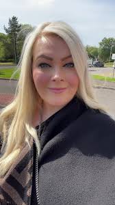 Stunning 2-Bed Flat Tour in Cumbernauld