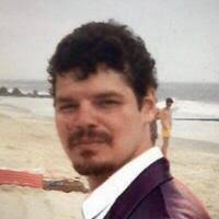 Search Daniel Houck Obituaries and Funeral Services