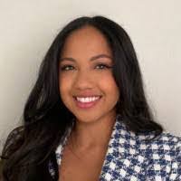 Aysia Cole's Instagram, Twitter & Facebook