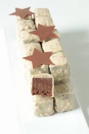 Buche Rochers Chocolat Praline Recette De Noel Olivia Patisse Rochers Chocolat Recette Gateau Noel Recette Chocolat De Noel